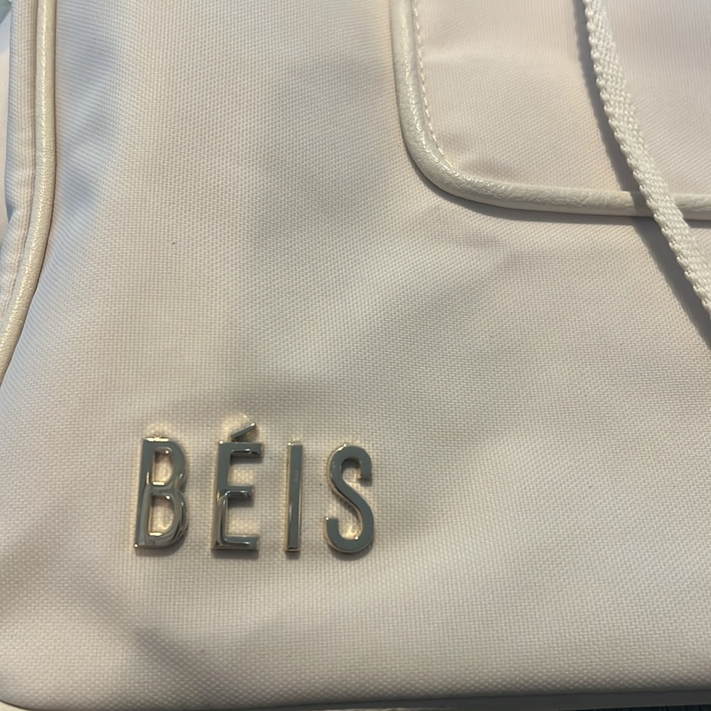 Beis East to West Tote